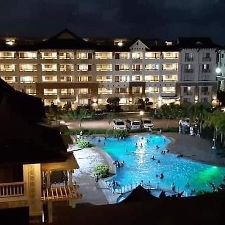 Cozy 2Br With Free Pool Beside Sm City Mall Davao City Exteriör bild