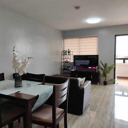 Cozy 2Br With Free Pool Beside Sm City Mall Davao City Rum bild