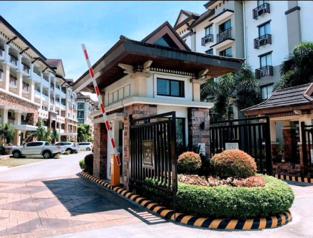 Cozy 2Br With Free Pool Beside Sm City Mall Davao City Exteriör bild