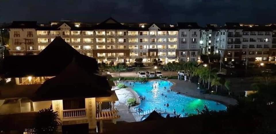 Cozy 2Br With Free Pool Beside Sm City Mall Davao City Exteriör bild