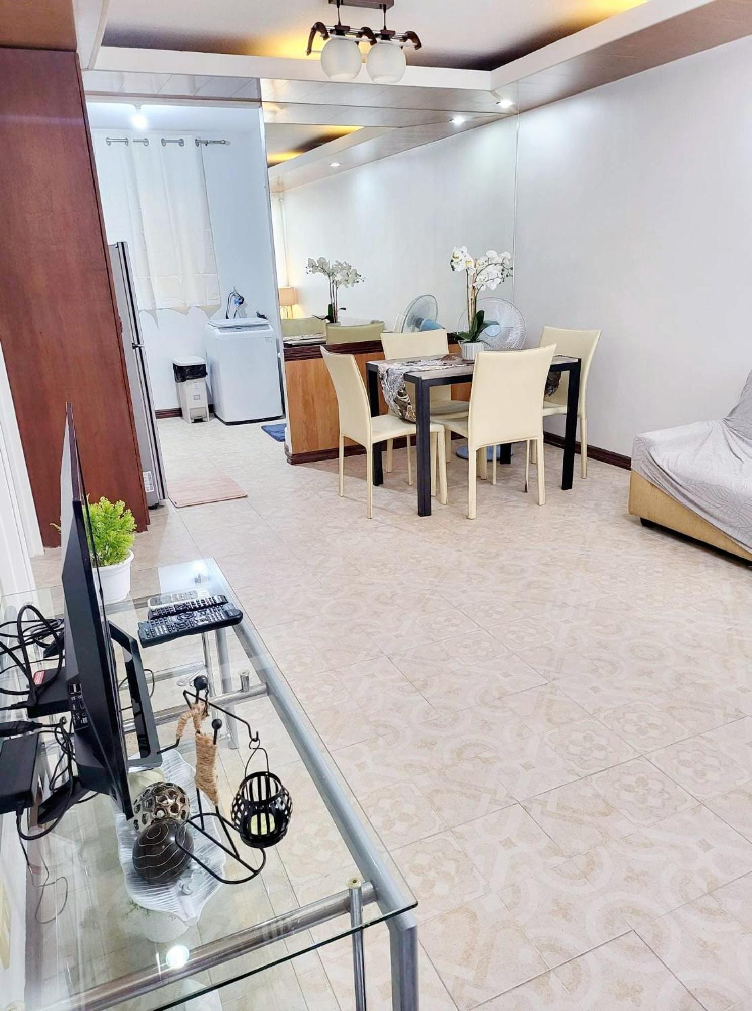 Cozy 2Br With Free Pool Beside Sm City Mall Davao City Exteriör bild